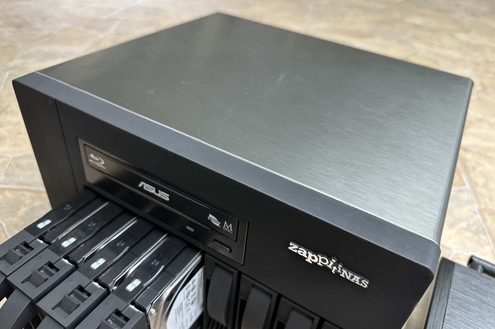Zappiti NAS Server 32TB + Zappiti Player Pro 4K 