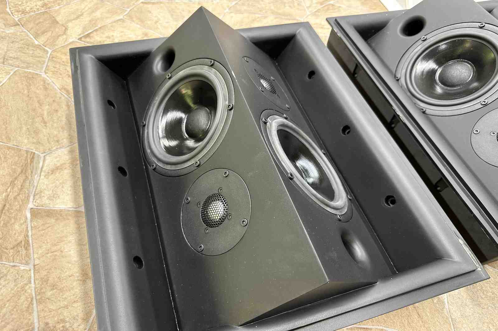 Speakercraft Tantra Inwall Dipole Lautsprecher Paar