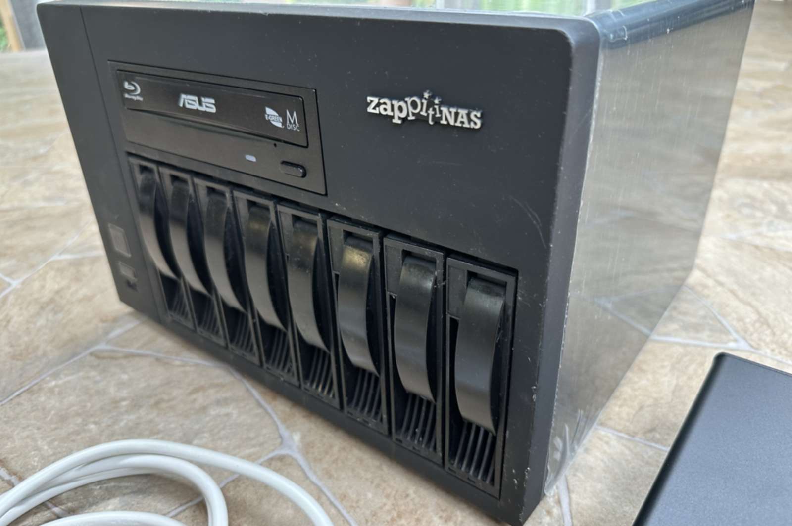 Zappiti NAS Server 64TB + Zappiti ONE SE 4K Player 