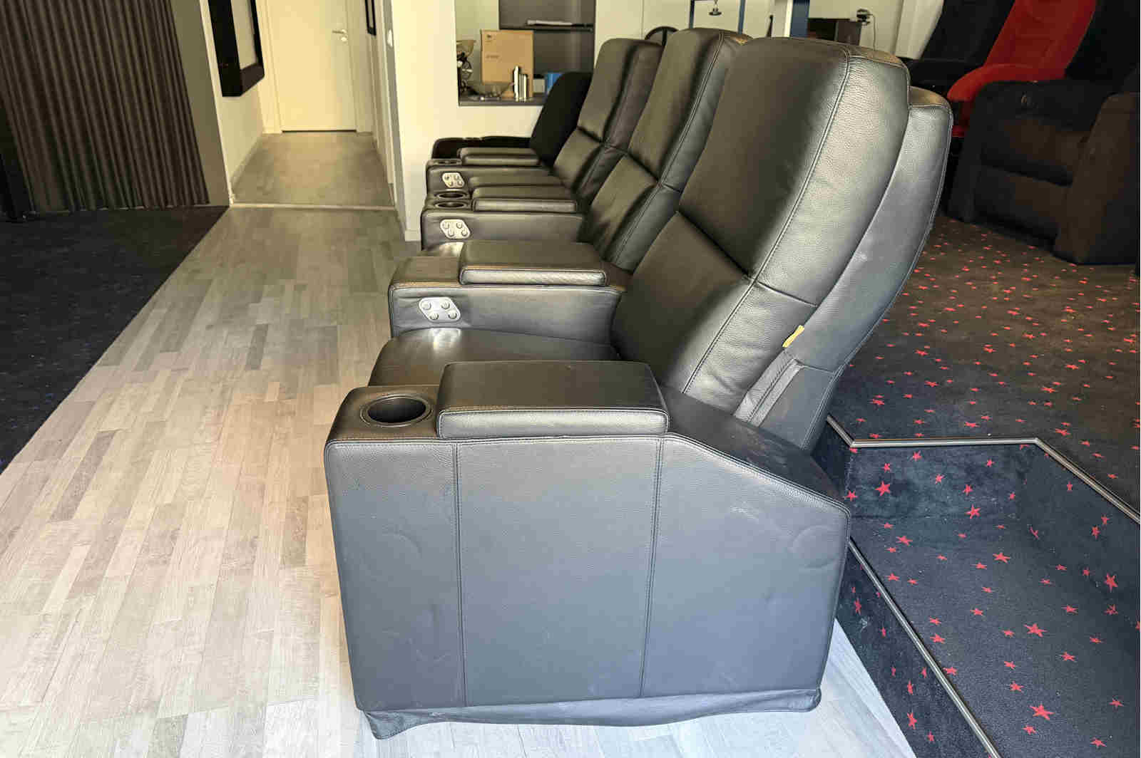 Moovia Kino Sitz 2+1 D-Box ready